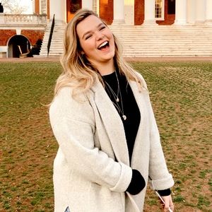 Meet your Posher, Abbey